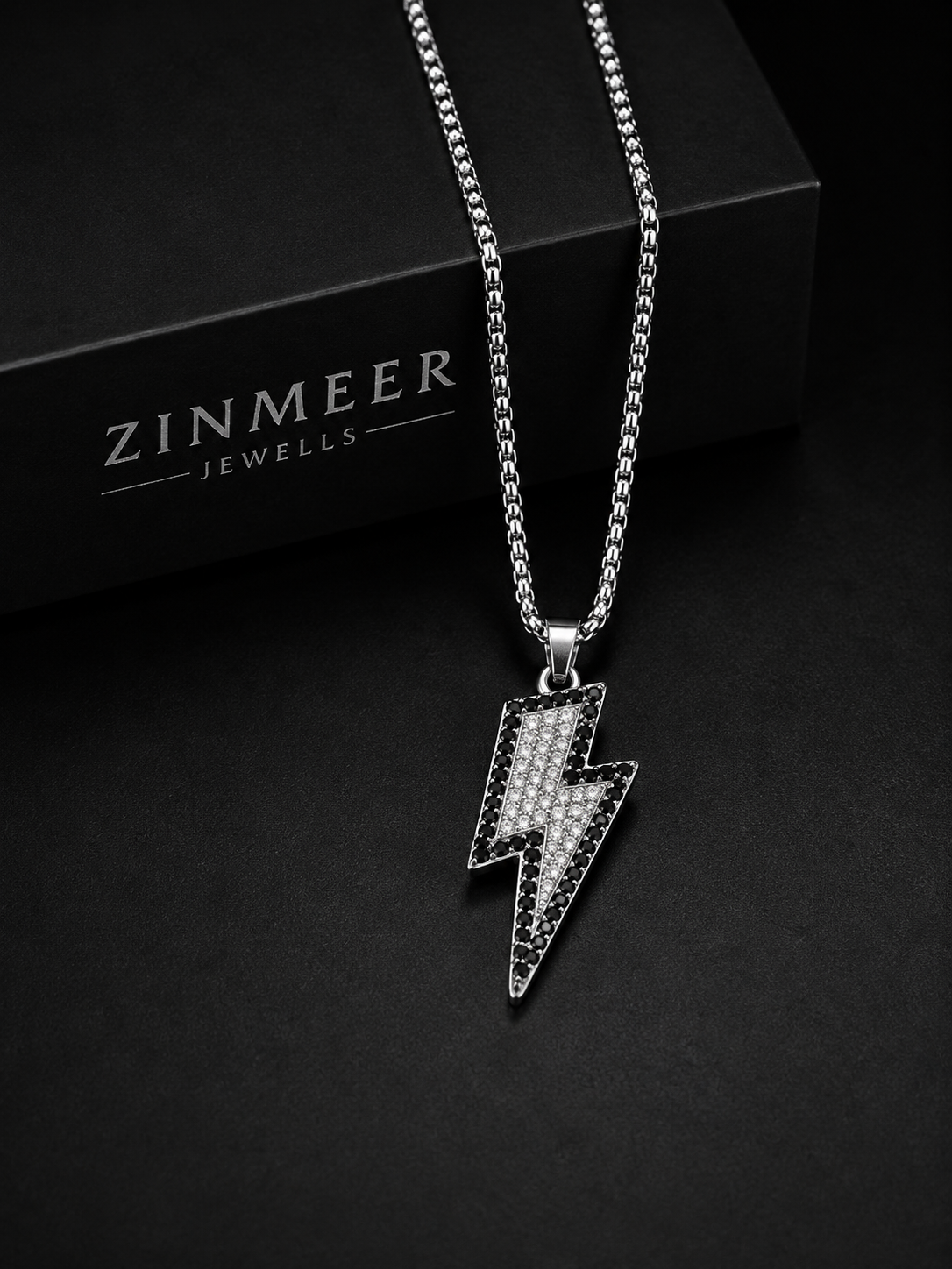 Men’s Lightning Bolt Rhinestone Pendant Necklace