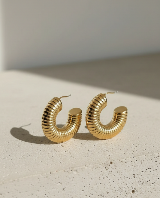 Zinmeer Ribbed Luxe Hoop Earrings