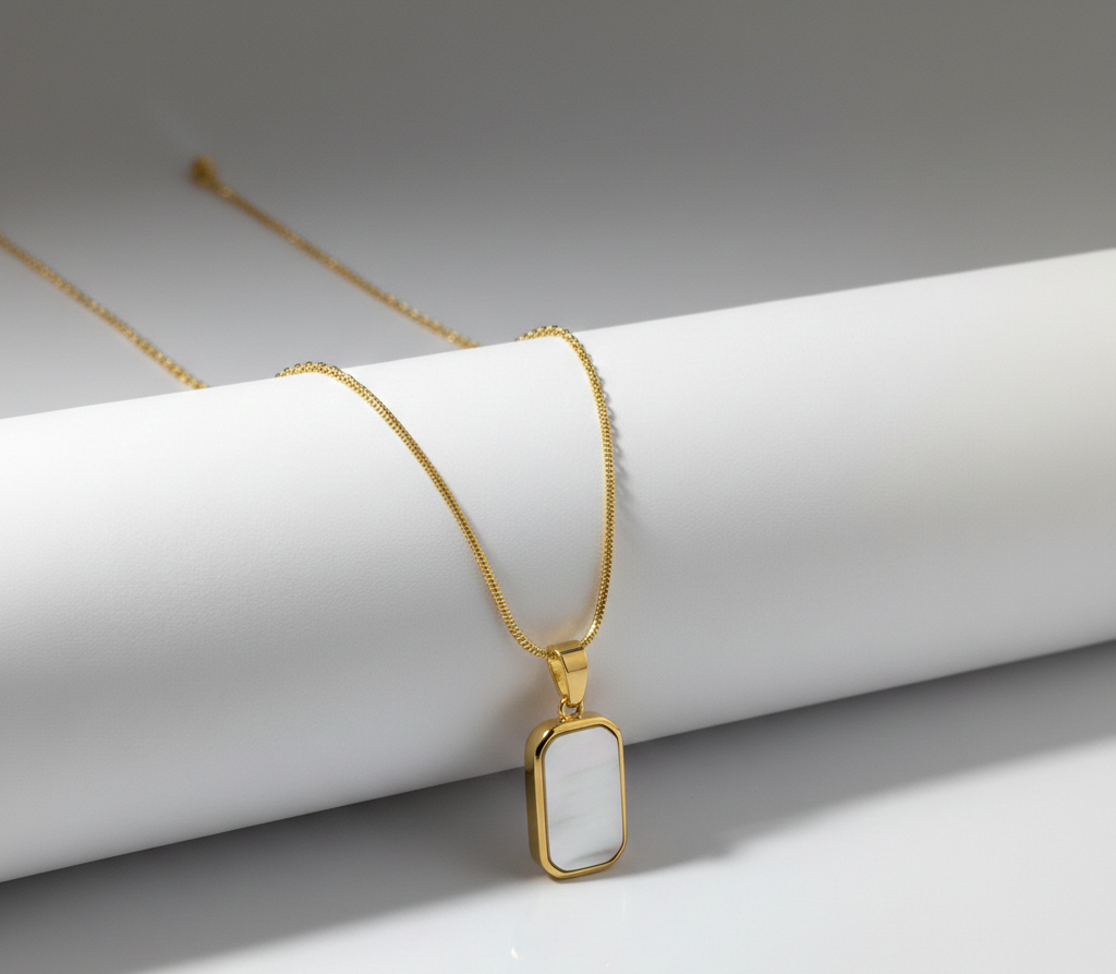 "Noir & Pearl" Rectangle Pendant Necklace