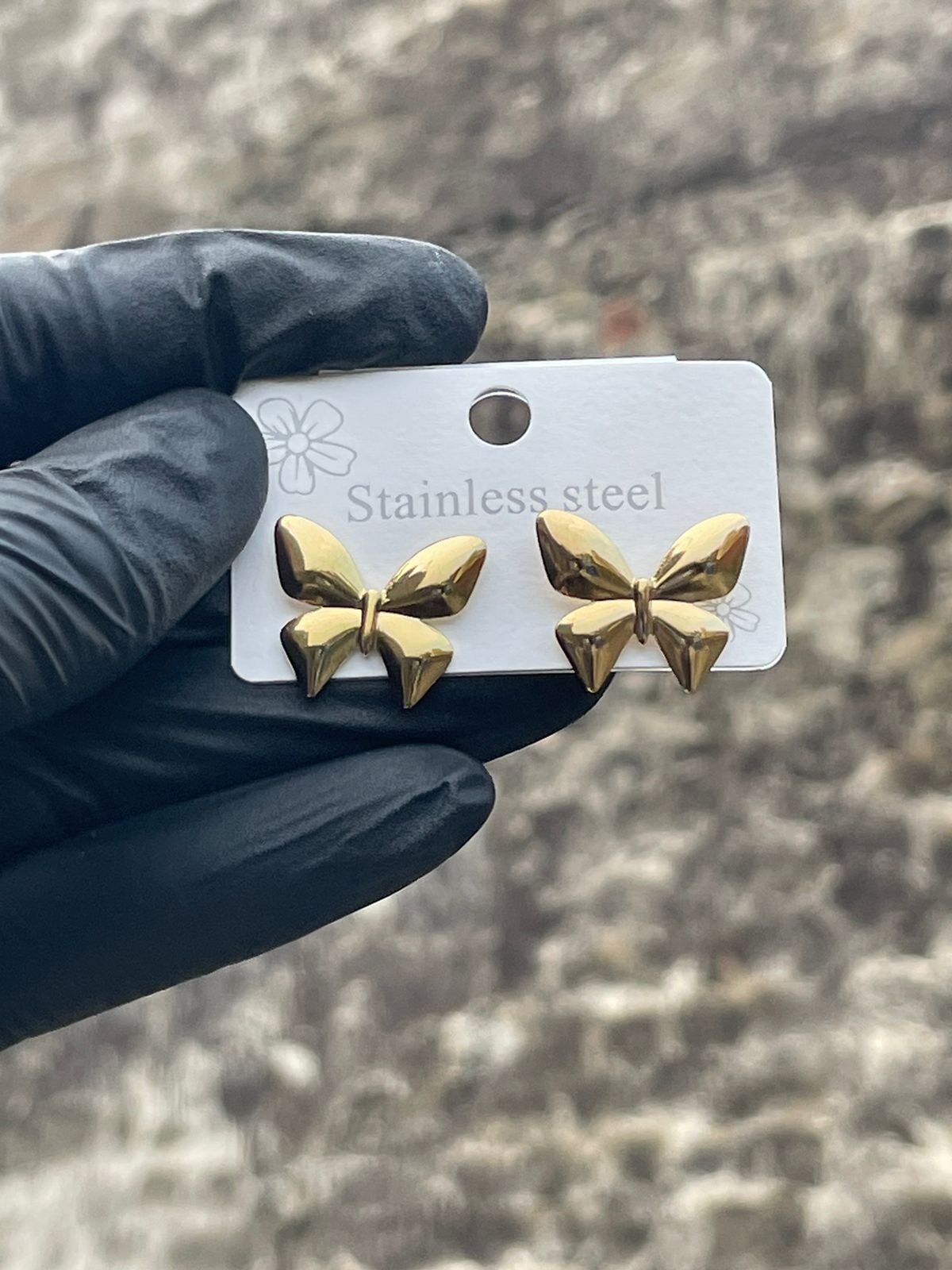 Zinmeer's Flutter Studs