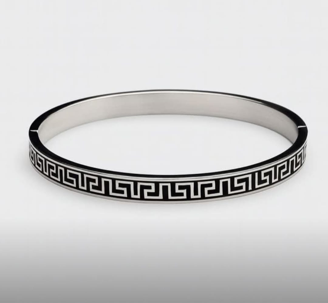 Zinmeer's Olympian Cuff